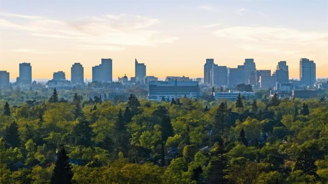 1332 62nd St, Sacramento, CA 95819