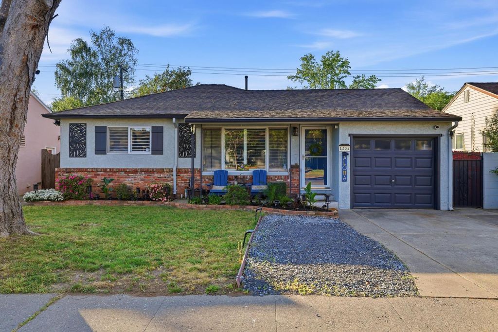 1332 62nd St, Sacramento, CA 95819
