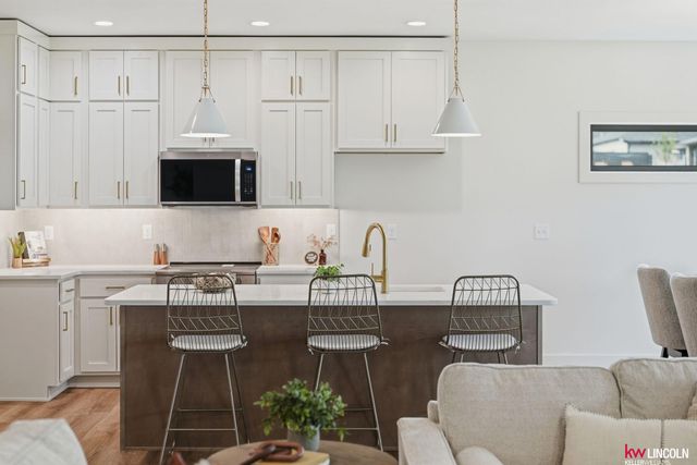 605 N 108 Street, Lincoln, NE 68527