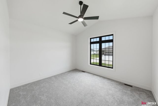 605 N 108 Street, Lincoln, NE 68527