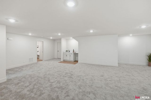 605 N 108 Street, Lincoln, NE 68527