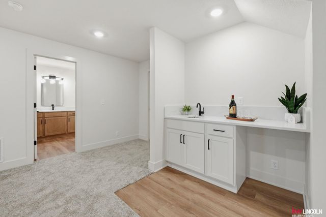 605 N 108 Street, Lincoln, NE 68527