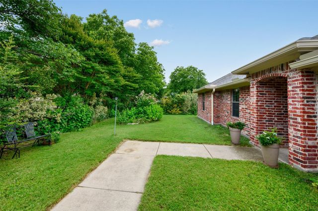 3301 Sycamore Drive, Flower Mound, TX 75028