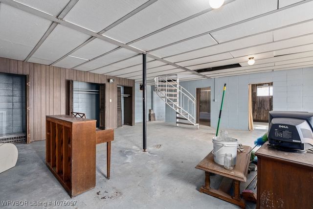 1170 Old Airport Road, Paris, AR 72855