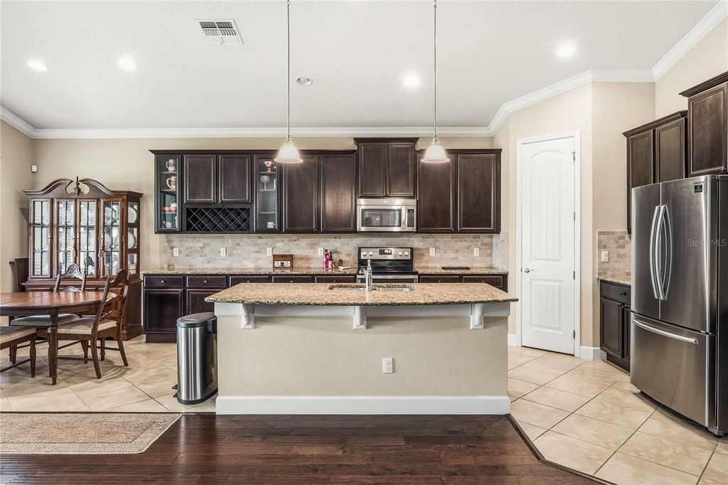 Image 10 of property listing at 7174 BEEK STREET, Windermere, FL 34786