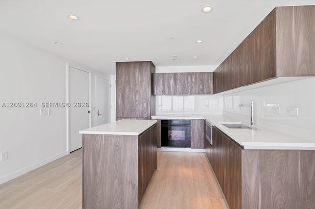 3131 NE 7th Ave 4803, Miami, FL 33137