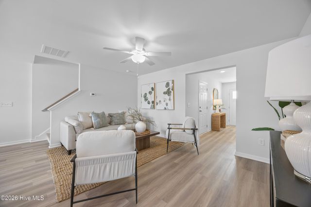62 W Pioneer Way 121, Hampstead, NC 28443