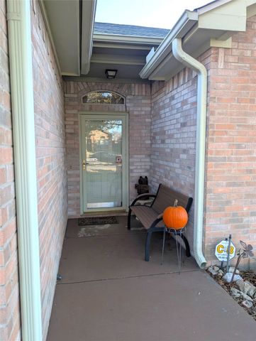 3404 Austin Street, Gainesville, TX 76240