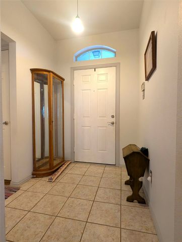 3404 Austin Street, Gainesville, TX 76240