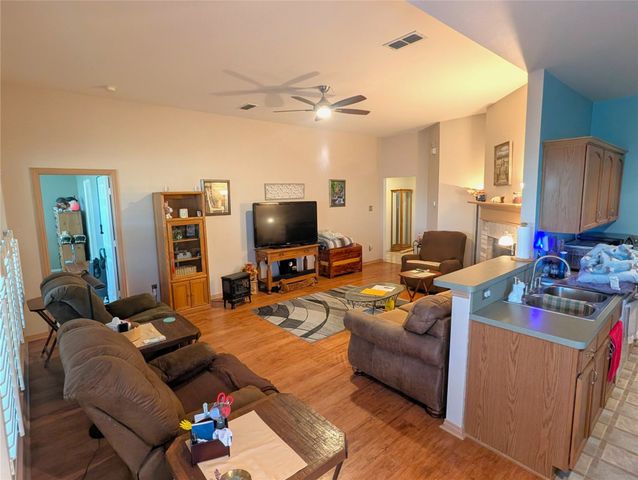 3404 Austin Street, Gainesville, TX 76240