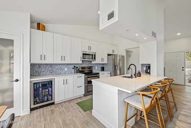 3612 W SARAGOSA Street, Chandler, AZ 85226