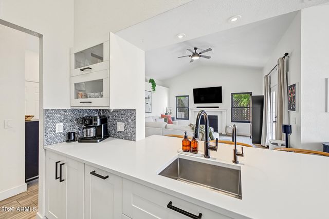 3612 W SARAGOSA Street, Chandler, AZ 85226