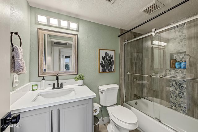 3612 W SARAGOSA Street, Chandler, AZ 85226