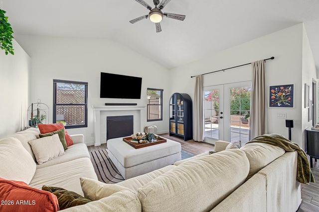 3612 W SARAGOSA Street, Chandler, AZ 85226