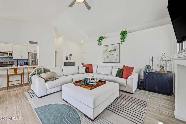 3612 W SARAGOSA Street, Chandler, AZ 85226