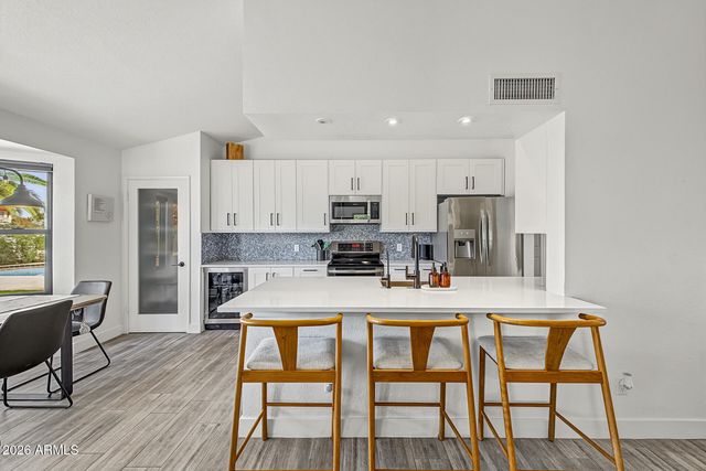 3612 W SARAGOSA Street, Chandler, AZ 85226