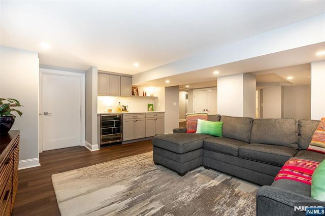 64 Forest Avenue, Glen Ridge, NJ 07028