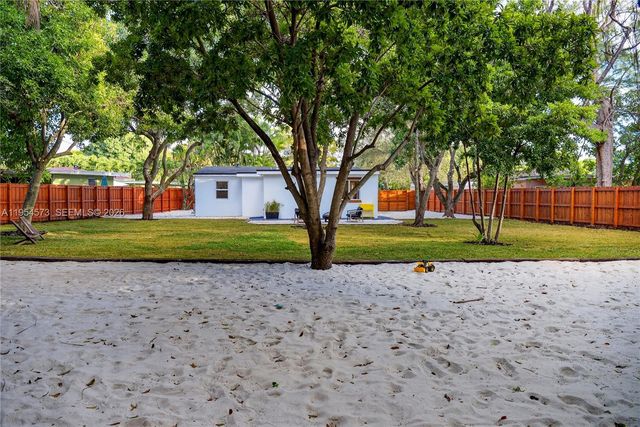 12060 NW 1st Ct, North Miami, FL 33168