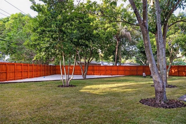 12060 NW 1st Ct, North Miami, FL 33168