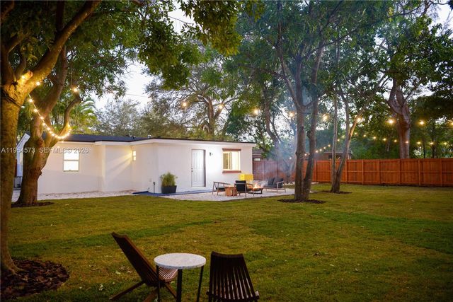 12060 NW 1st Ct, North Miami, FL 33168