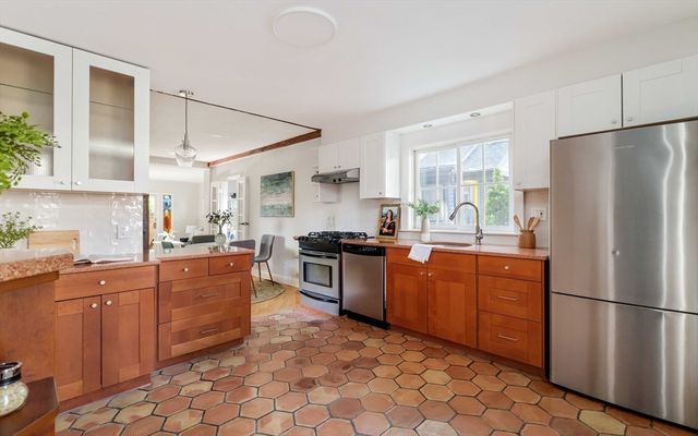32 Bellis Circle, Cambridge, MA 02140