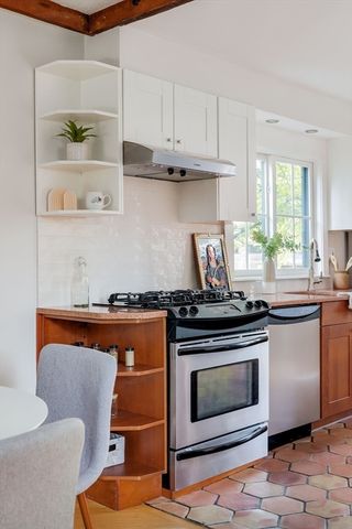 32 Bellis Circle, Cambridge, MA 02140