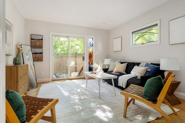32 Bellis Circle, Cambridge, MA 02140