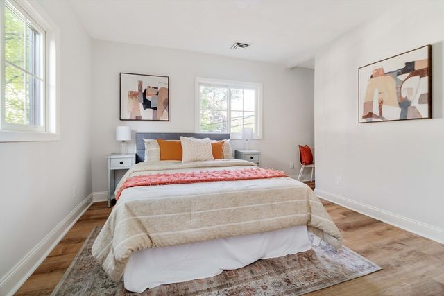 32 Bellis Circle, Cambridge, MA 02140