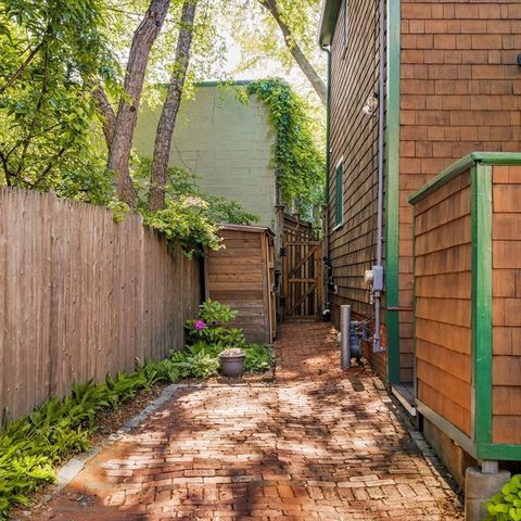 32 Bellis Circle, Cambridge, MA 02140