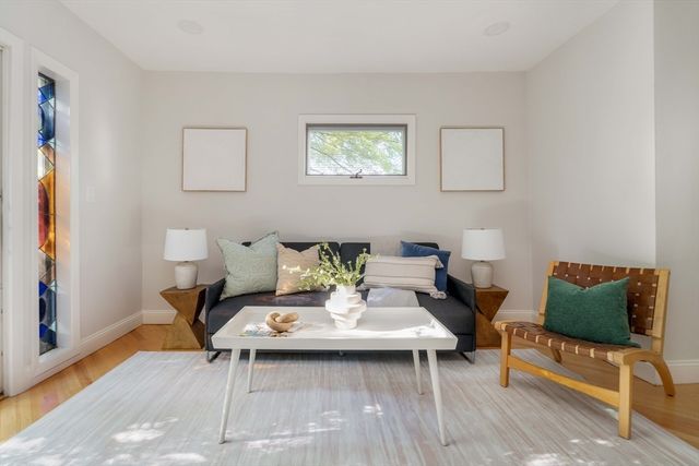 32 Bellis Circle, Cambridge, MA 02140