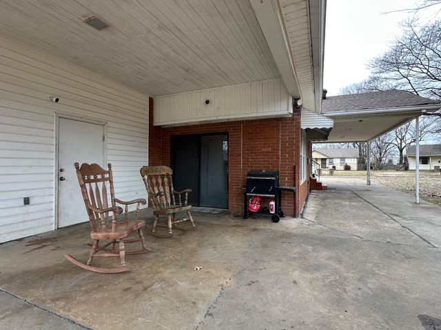 423 Laughrun Drive, Forrest City, AR 72335