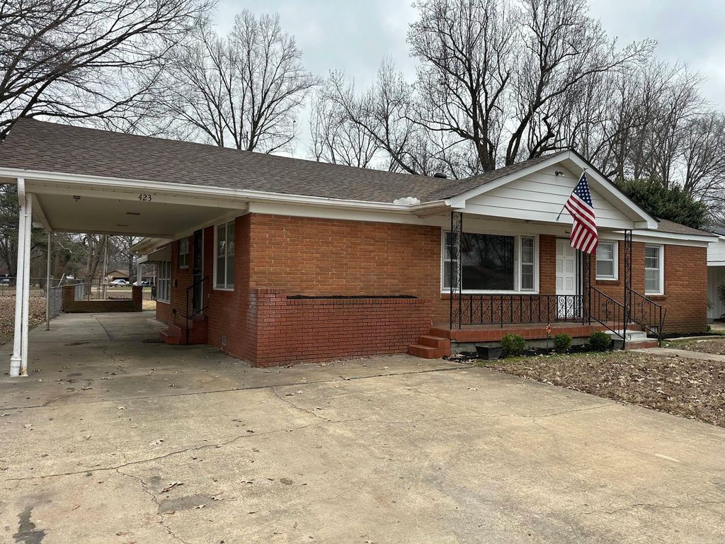 423 Laughrun Drive, Forrest City, AR 72335