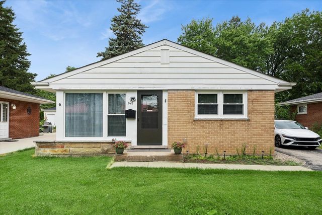 620 N Main Street, Mount Prospect, IL 60056