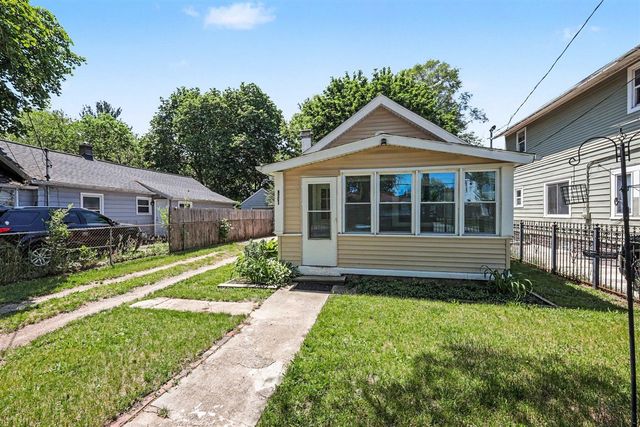 2841 Longstreet Avenue, Wyoming, MI 49509