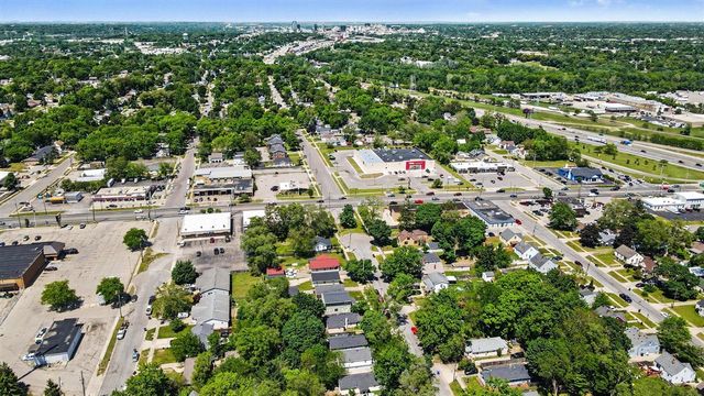 2841 Longstreet Avenue, Wyoming, MI 49509