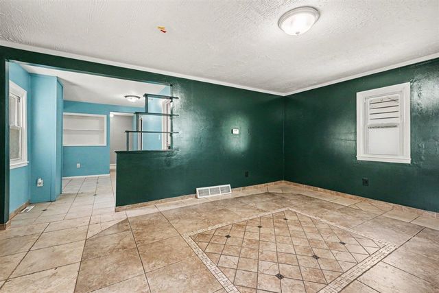 2841 Longstreet Avenue, Wyoming, MI 49509