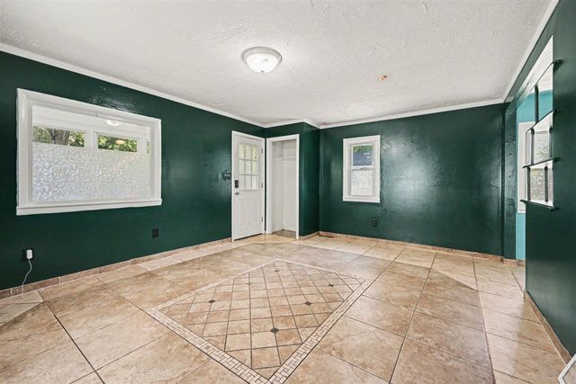 2841 Longstreet Avenue, Wyoming, MI 49509