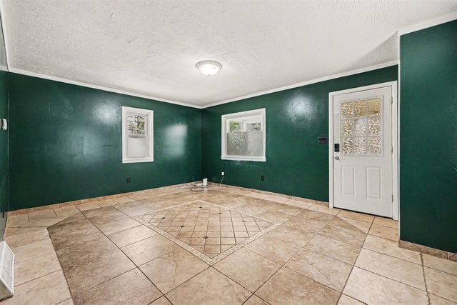 2841 Longstreet Avenue, Wyoming, MI 49509