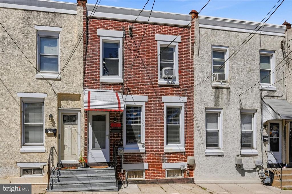 447 BUSH ST, BRIDGEPORT, PA 19405 — exterior
