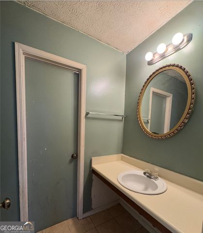 92 Oriole Drive, Jonesboro, GA 30238