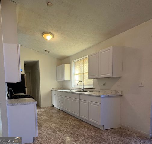 92 Oriole Drive, Jonesboro, GA 30238