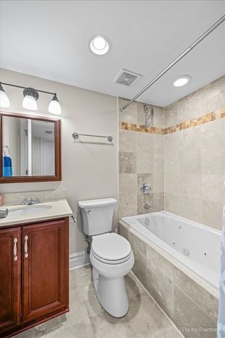1308 W Granville Avenue 1, Chicago, IL 60660