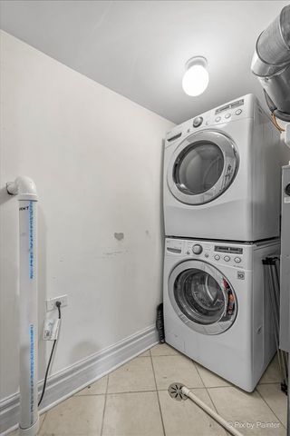 1308 W Granville Avenue 1, Chicago, IL 60660