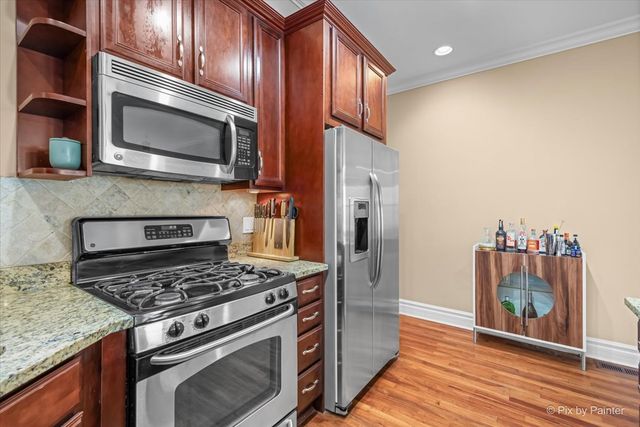 1308 W Granville Avenue 1, Chicago, IL 60660