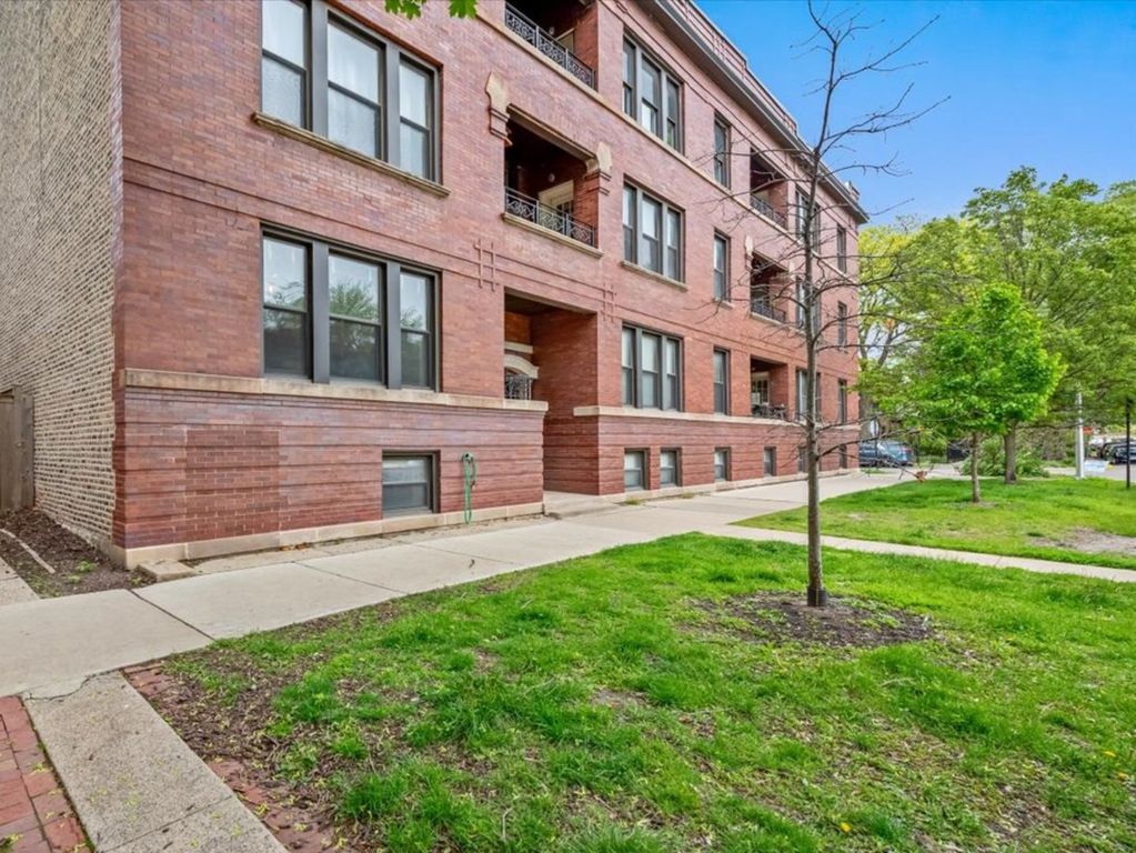 1308 W Granville Avenue 1, Chicago, IL 60660