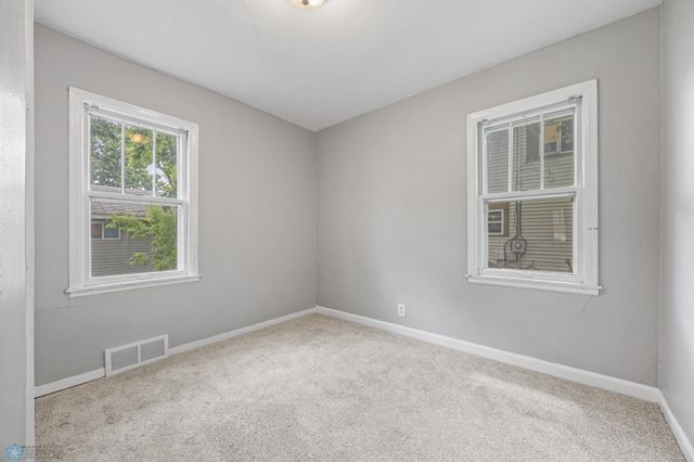 310 10th Street S, Moorhead, MN 56560