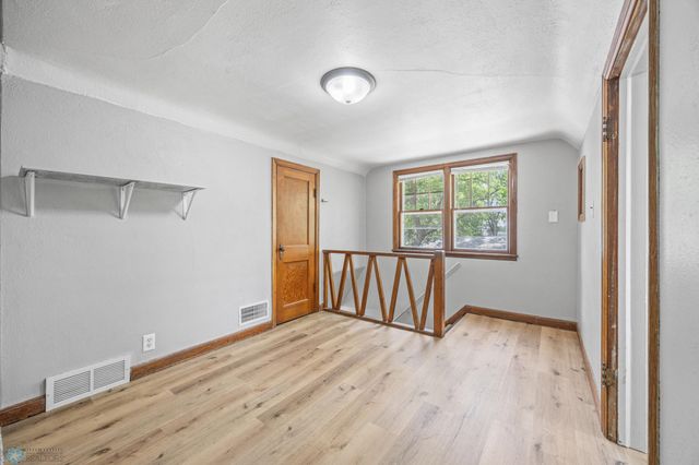 310 10th Street S, Moorhead, MN 56560