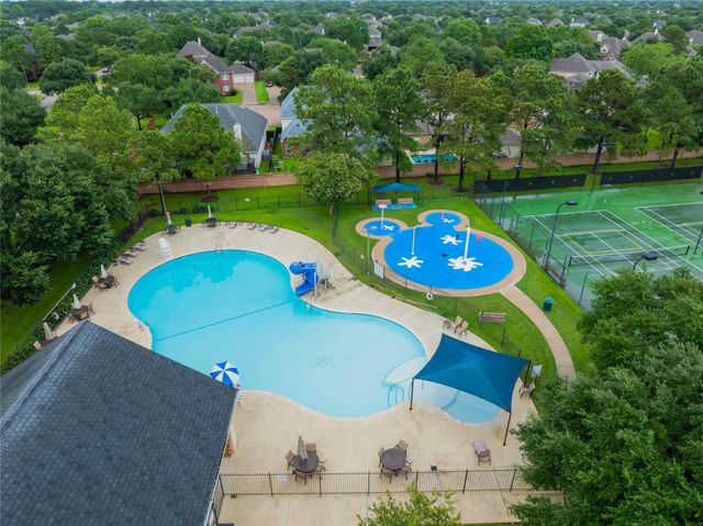 2803 Falcon Knoll Lane, Katy, TX 77494