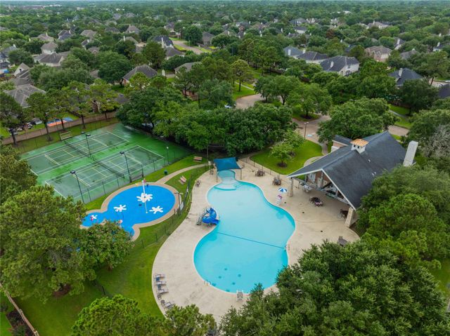 2803 Falcon Knoll Lane, Katy, TX 77494