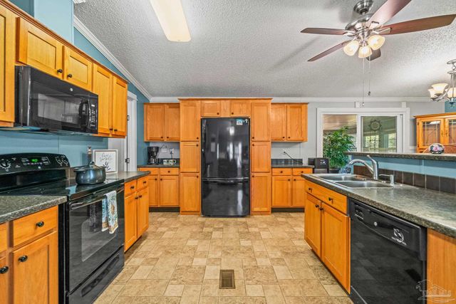5105 April Ln, Pace, FL 32571